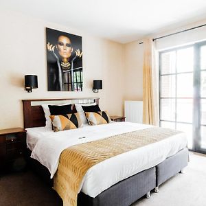 Comfort Queen Room